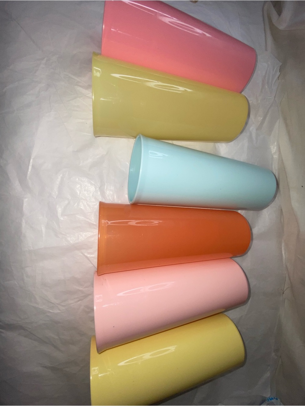 Tuperware Set of 6 Pastel Colored Plastic Tumblers